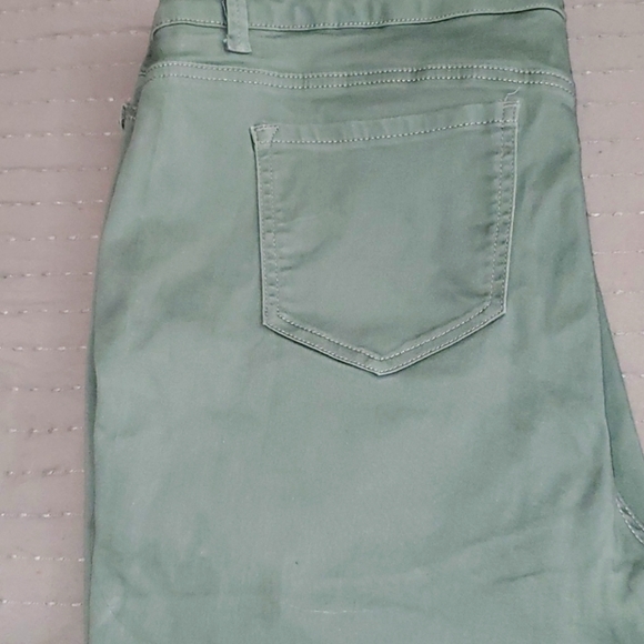 DC Jeans Capris Size 22 - Picture 3 of 6